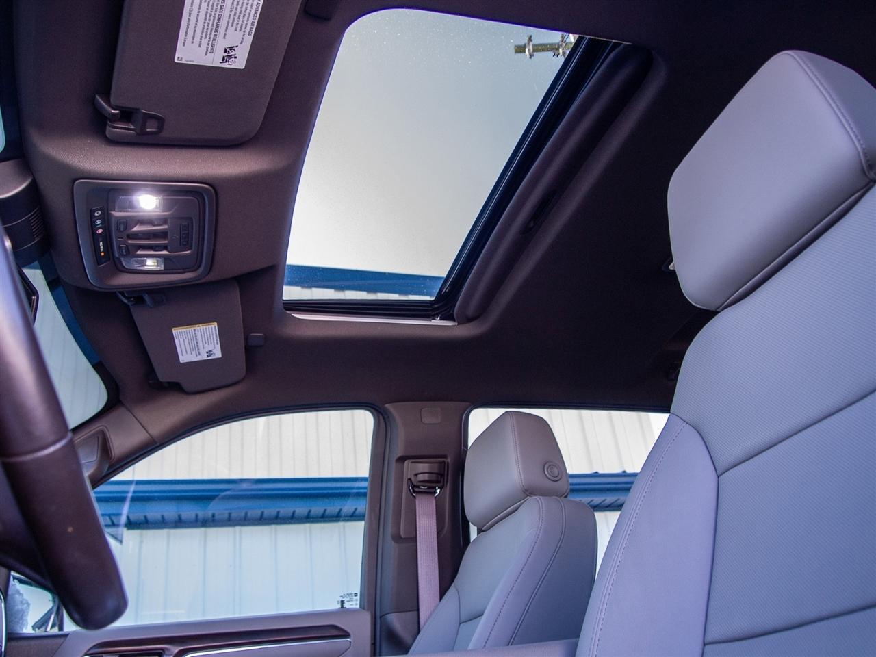 GMC Sierra 1500 4WD Crew Cab 147" SLT 2024