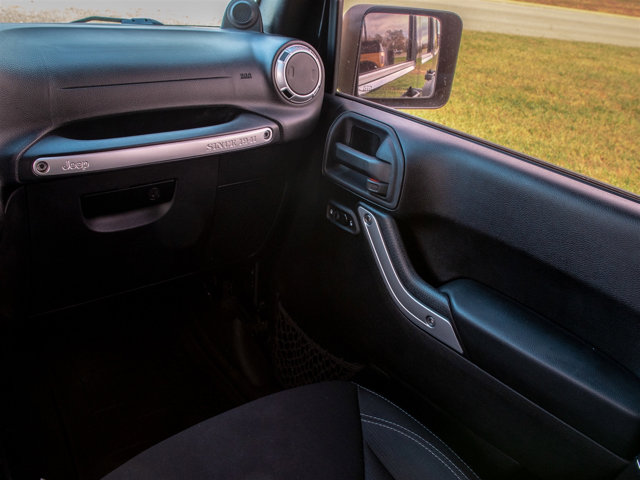 Jeep Wrangler Unlimited 4WD 4dr Rubicon 2014