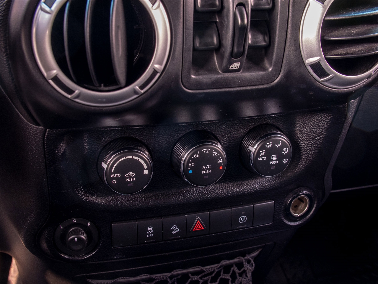 Jeep Wrangler Unlimited 4WD 4dr Rubicon 2014