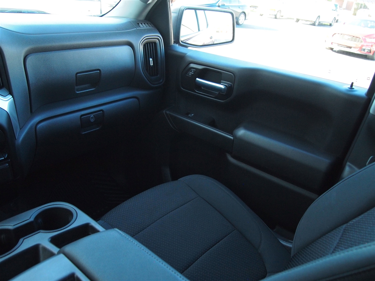 Chevrolet Silverado 1500 4WD Crew Cab 147" Custom 2021 Chevrolet Silverado 1500 4WD Crew Cab 147" Custom 2021