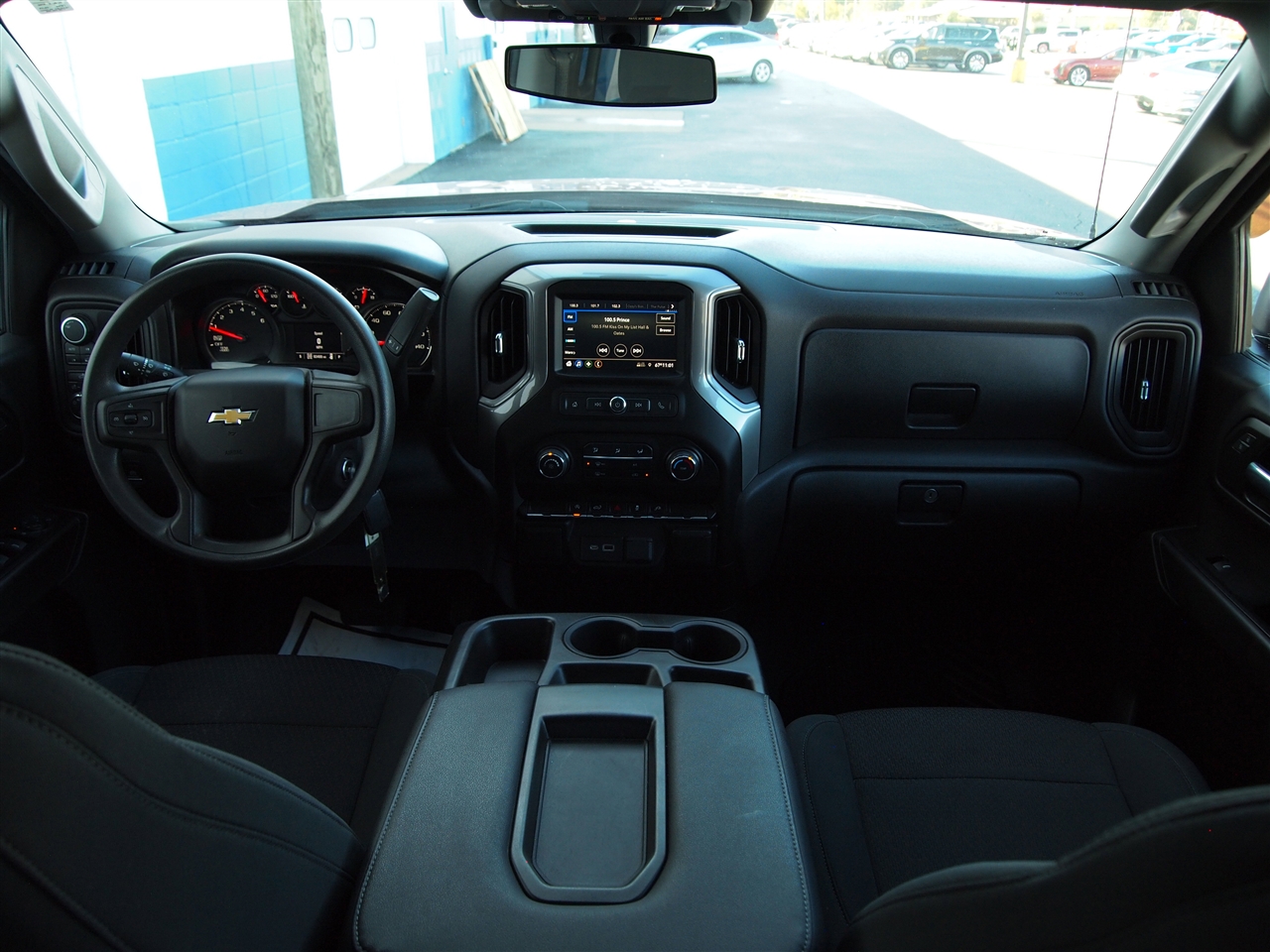 Chevrolet Silverado 1500 4WD Crew Cab 147" Custom 2021 Chevrolet Silverado 1500 4WD Crew Cab 147" Custom 2021