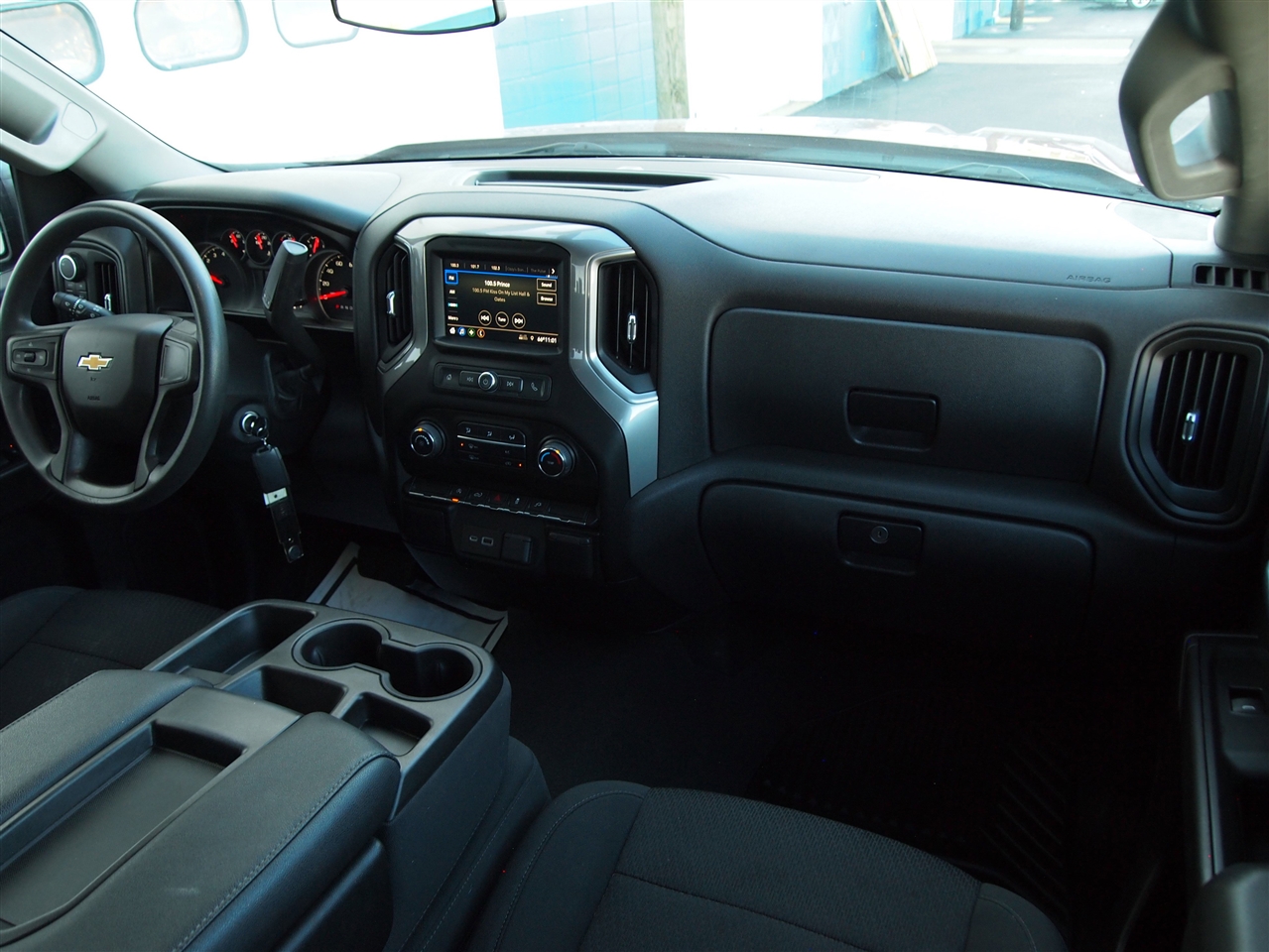 Chevrolet Silverado 1500 4WD Crew Cab 147" Custom 2021 Chevrolet Silverado 1500 4WD Crew Cab 147" Custom 2021