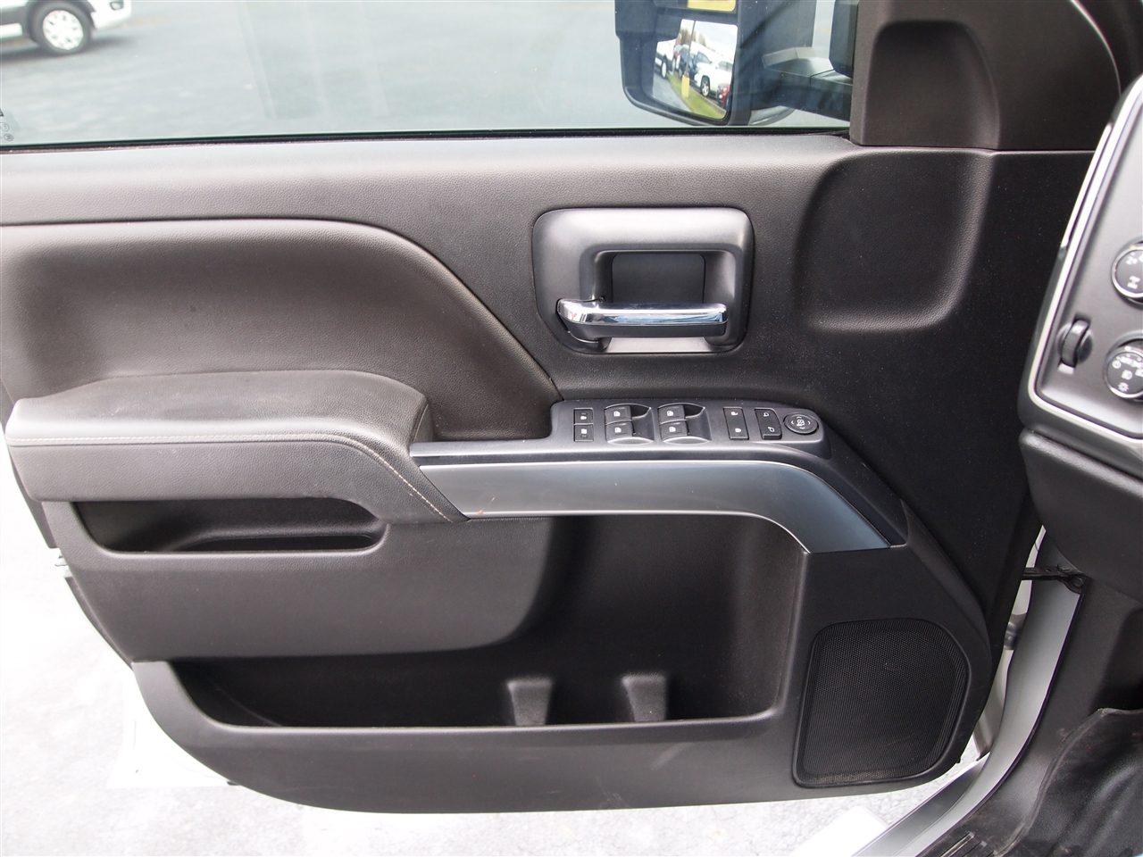 Chevrolet Silverado 3500HD 4WD Crew Cab 167.7" LT 2015