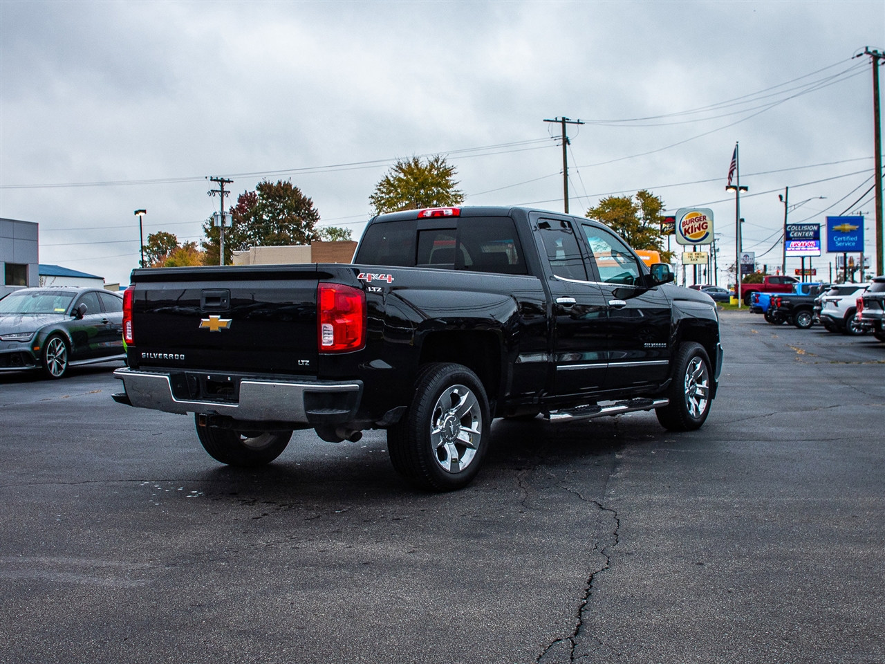 Chevrolet Silverado 1500 4WD Double Cab 143.5" LTZ w/1LZ 2017 Chevrolet Silverado 1500 4WD Double Cab 143.5" LTZ w/1LZ 2017