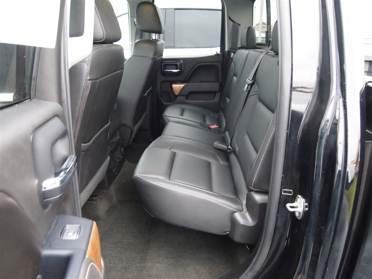 Chevrolet Silverado 1500 4WD Double Cab 143.5" LTZ w/1LZ 2017 Chevrolet Silverado 1500 4WD Double Cab 143.5" LTZ w/1LZ 2017