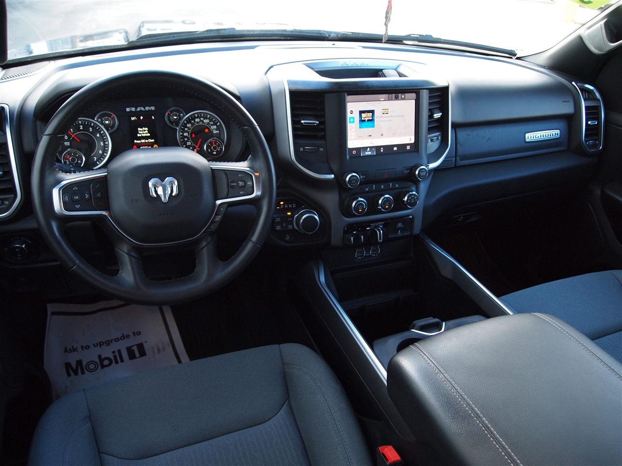 RAM 1500 Big Horn 4x4 Quad Cab 6'4" Box 2024