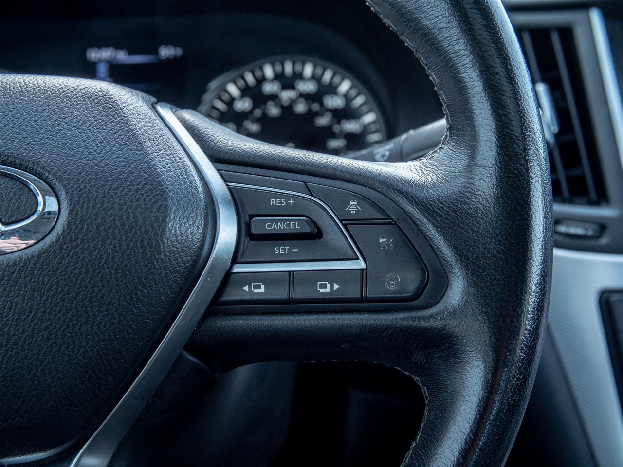 Infiniti Q50 3.0t LUXE AWD 2021