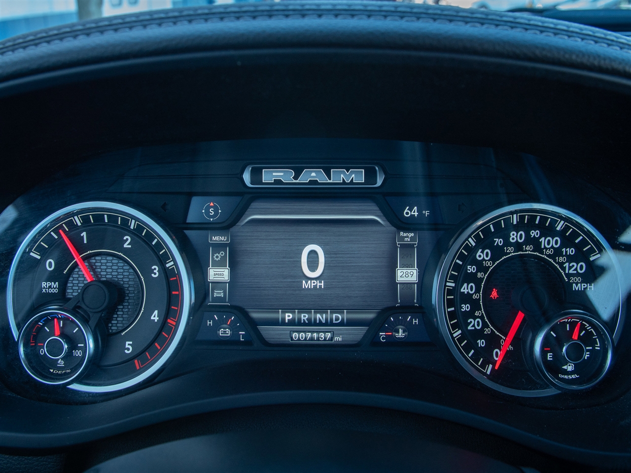 RAM 2500 Laramie 4x4 Crew Cab 6'4" Box 2024