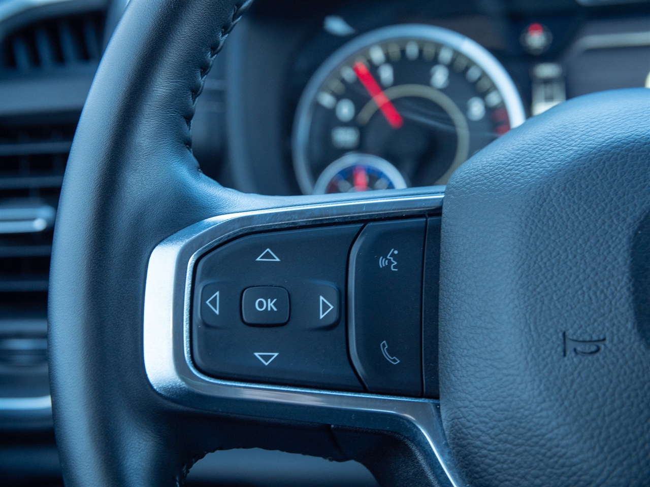 RAM 2500 Laramie 4x4 Crew Cab 6'4" Box 2024