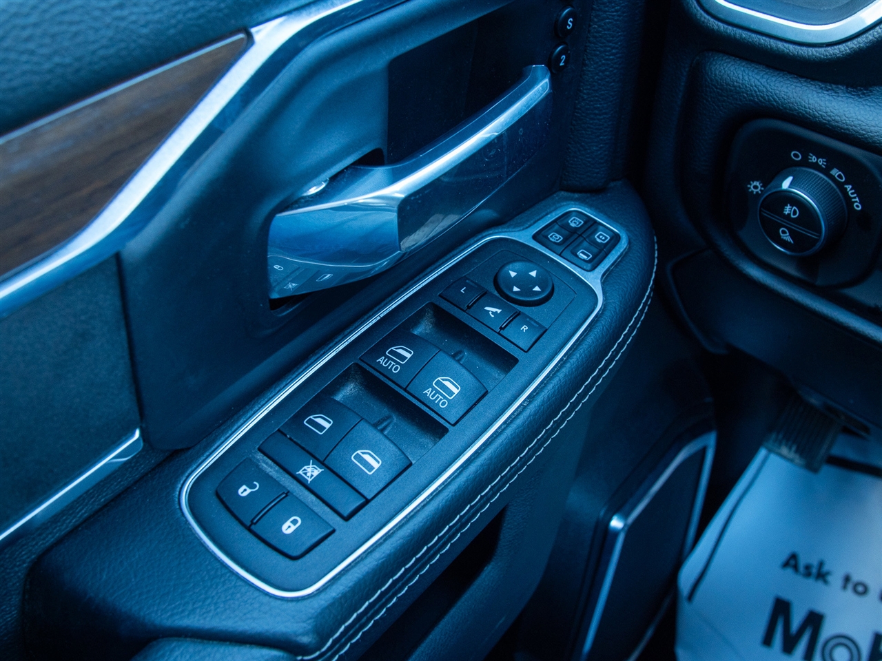 RAM 2500 Laramie 4x4 Crew Cab 6'4" Box 2024