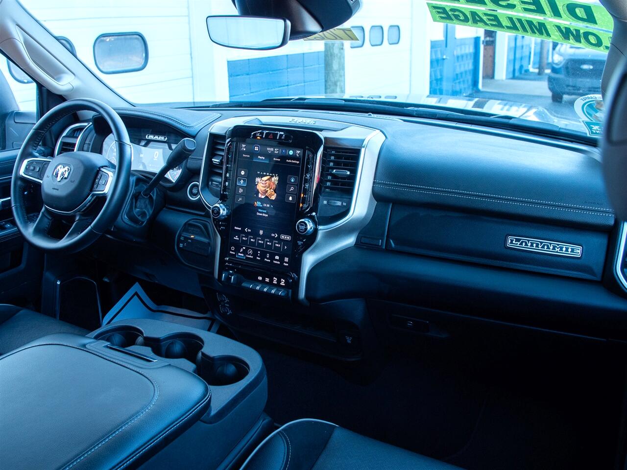 RAM 2500 Laramie 4x4 Crew Cab 6'4" Box 2024