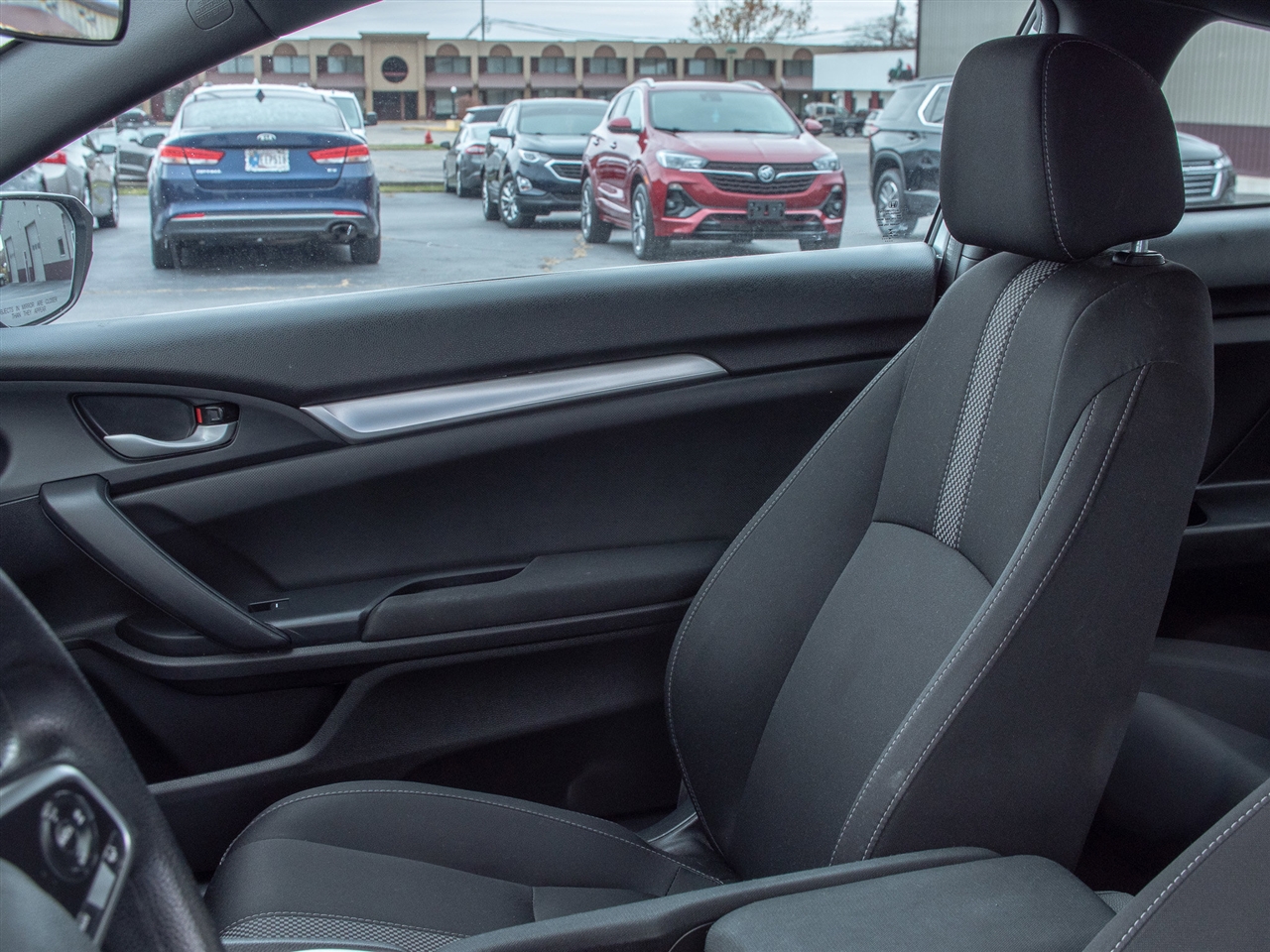 Honda Civic Coupe LX CVT 2020