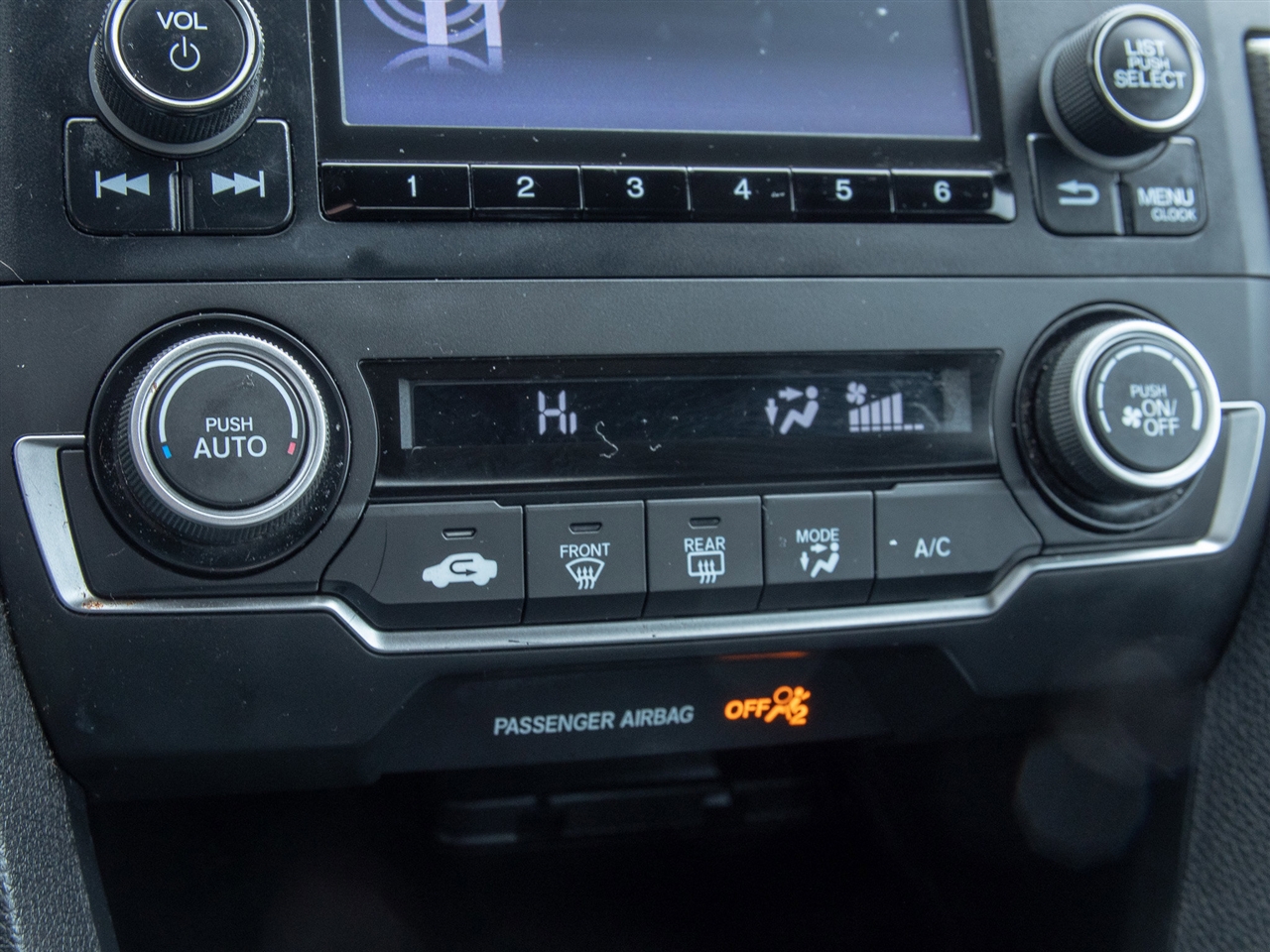 Honda Civic Coupe LX CVT 2020