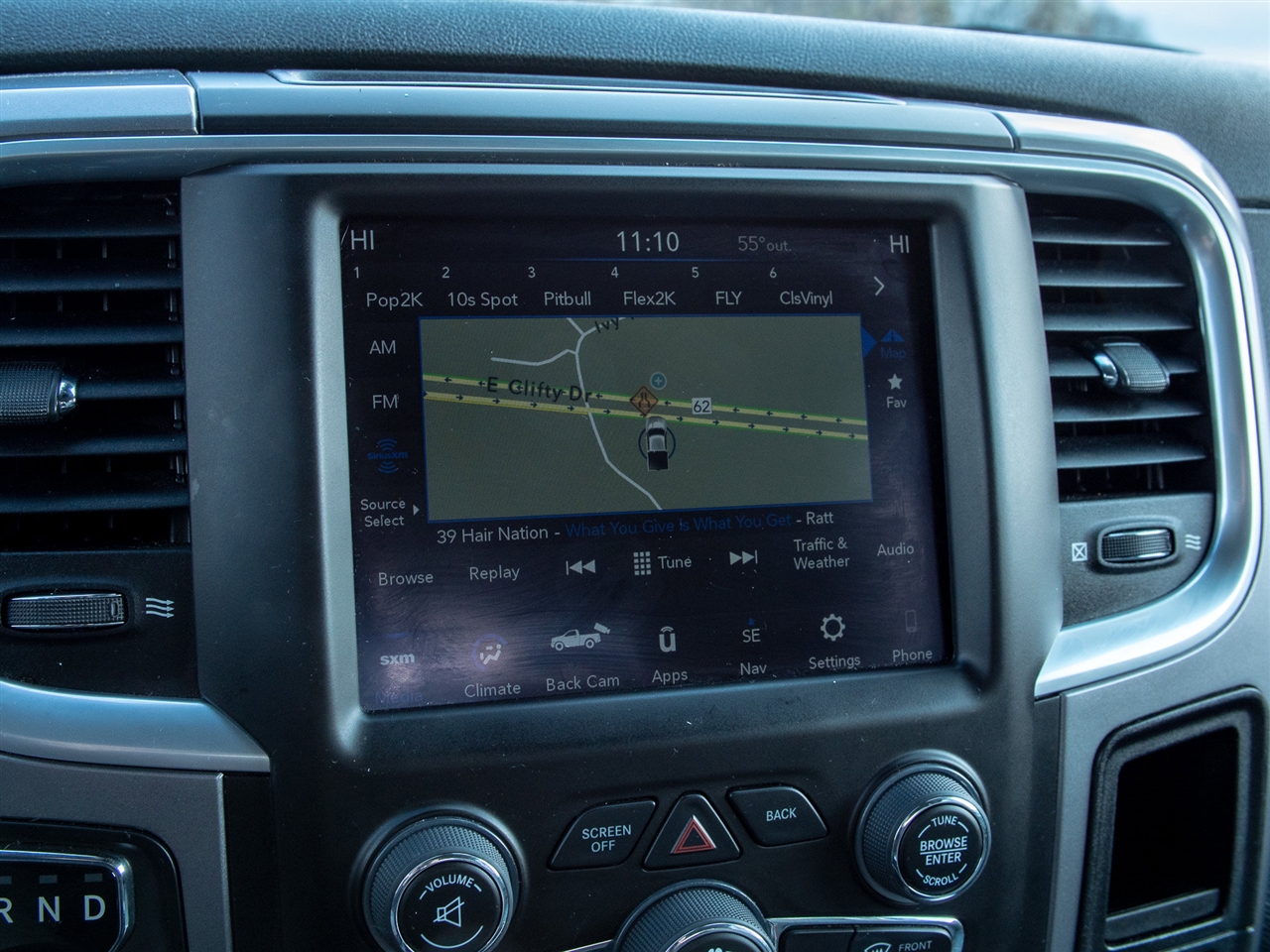 RAM 1500 Classic SLT 4x2 Crew Cab 5'7" Box 2023