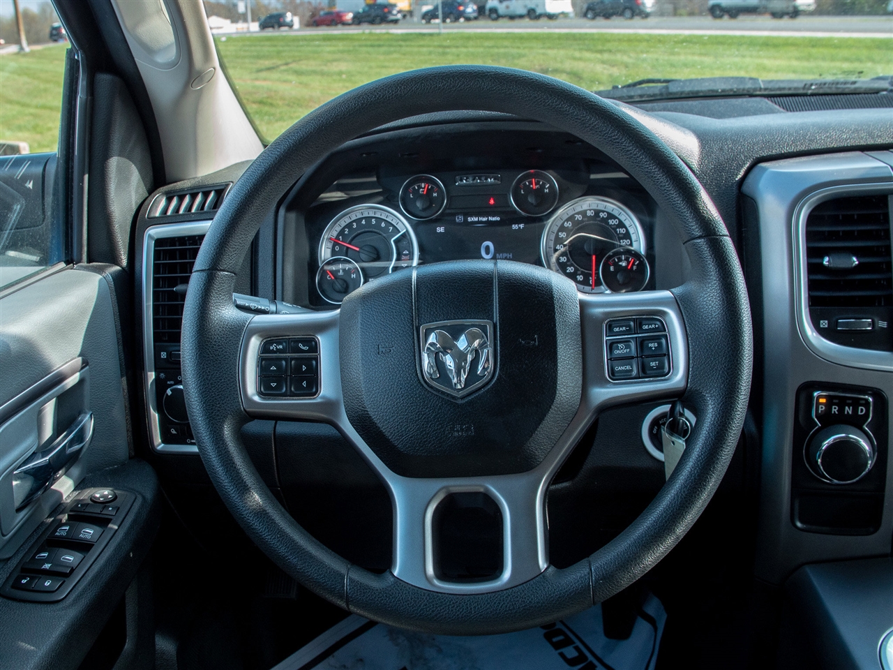 RAM 1500 Classic SLT 4x2 Crew Cab 5'7" Box 2023