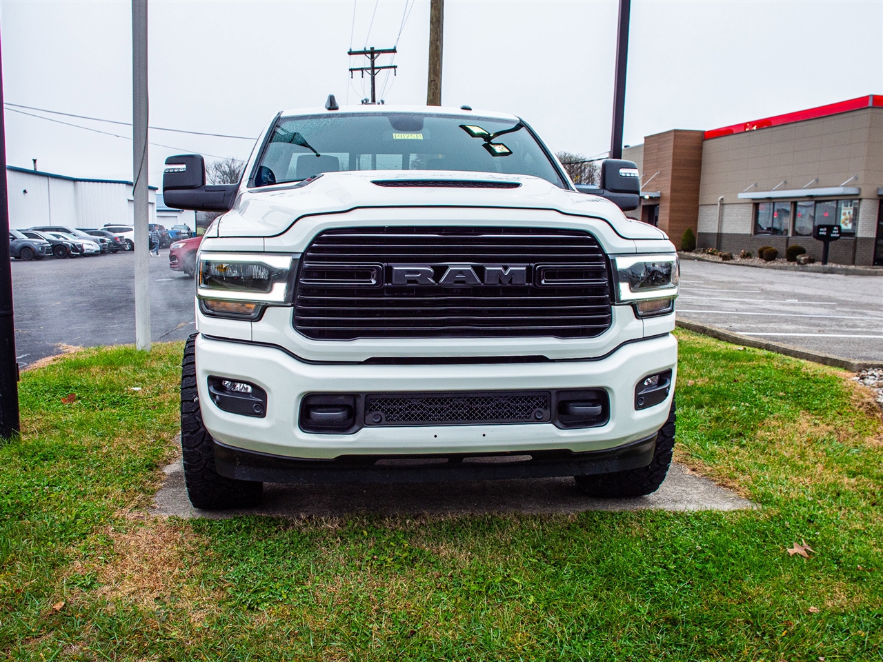 RAM 2500 Laramie 4x4 Crew Cab 6'4" Box 2024