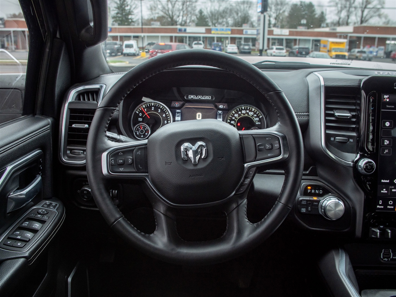 RAM 2500 Laramie 4x4 Crew Cab 6'4" Box 2024