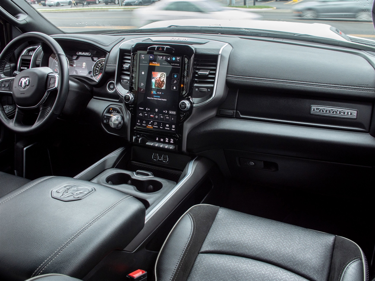 RAM 2500 Laramie 4x4 Crew Cab 6'4" Box 2024