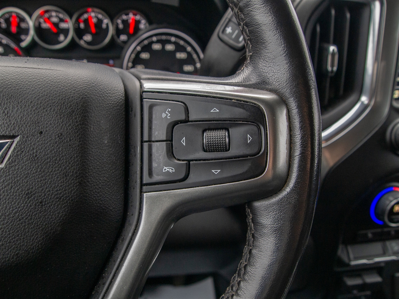 Chevrolet Silverado 1500 4WD Crew Cab 157" LT Trail Boss 2021