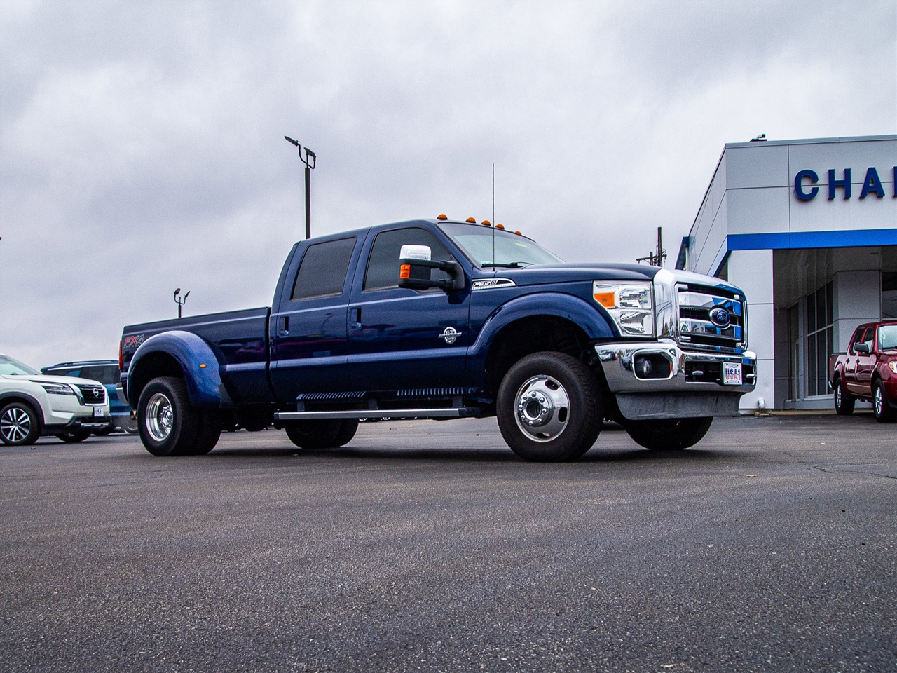 Ford Super Duty F-350 DRW 4WD Crew Cab 172" King Ranch 2012