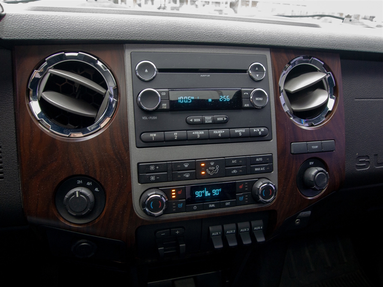 Ford Super Duty F-350 DRW 4WD Crew Cab 172" King Ranch 2012