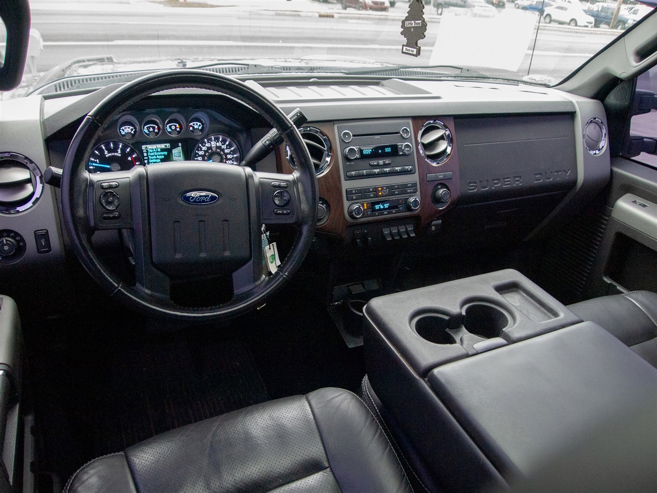 Ford Super Duty F-350 DRW 4WD Crew Cab 172" King Ranch 2012