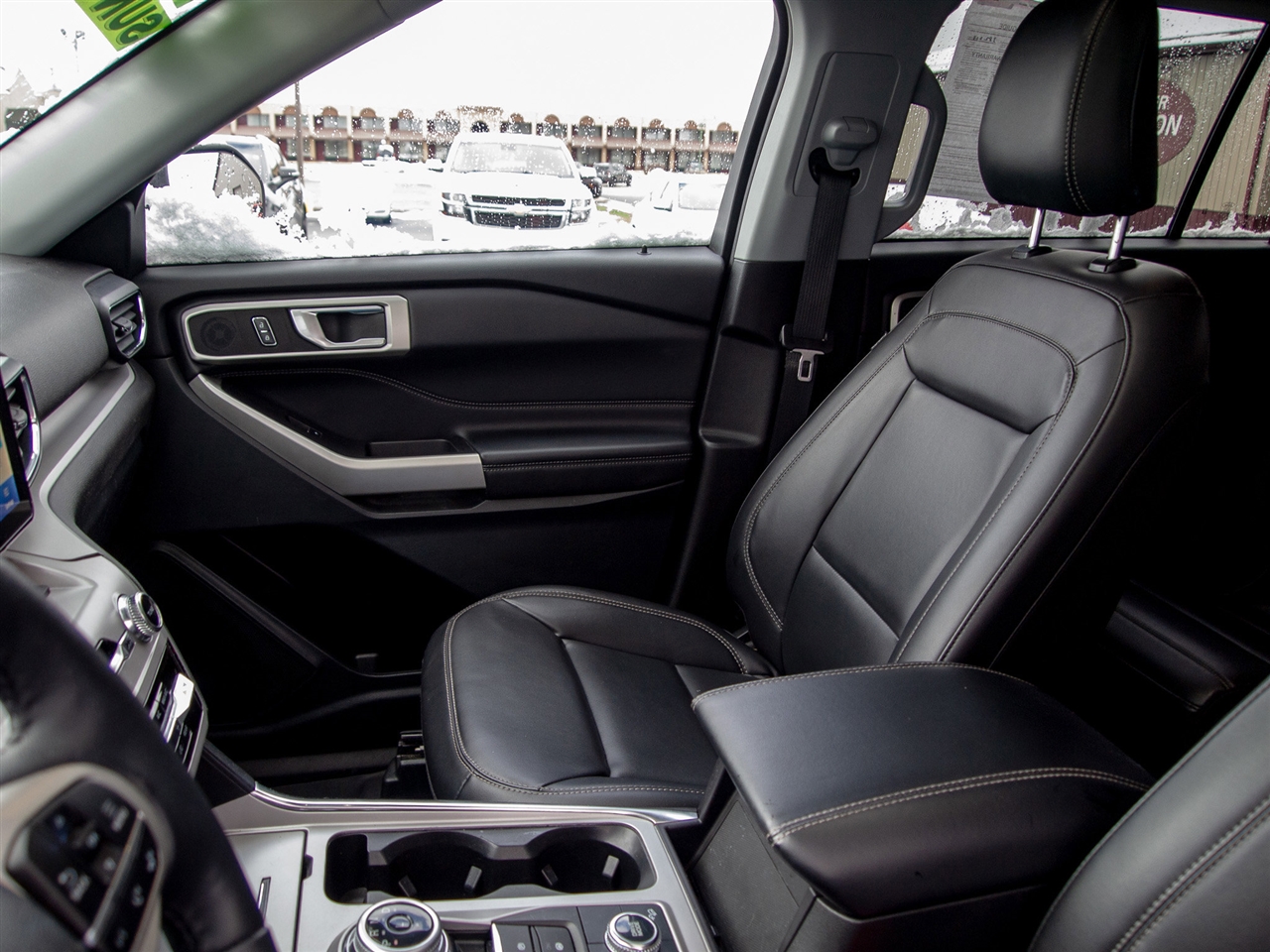 Ford Explorer XLT 4WD 2023