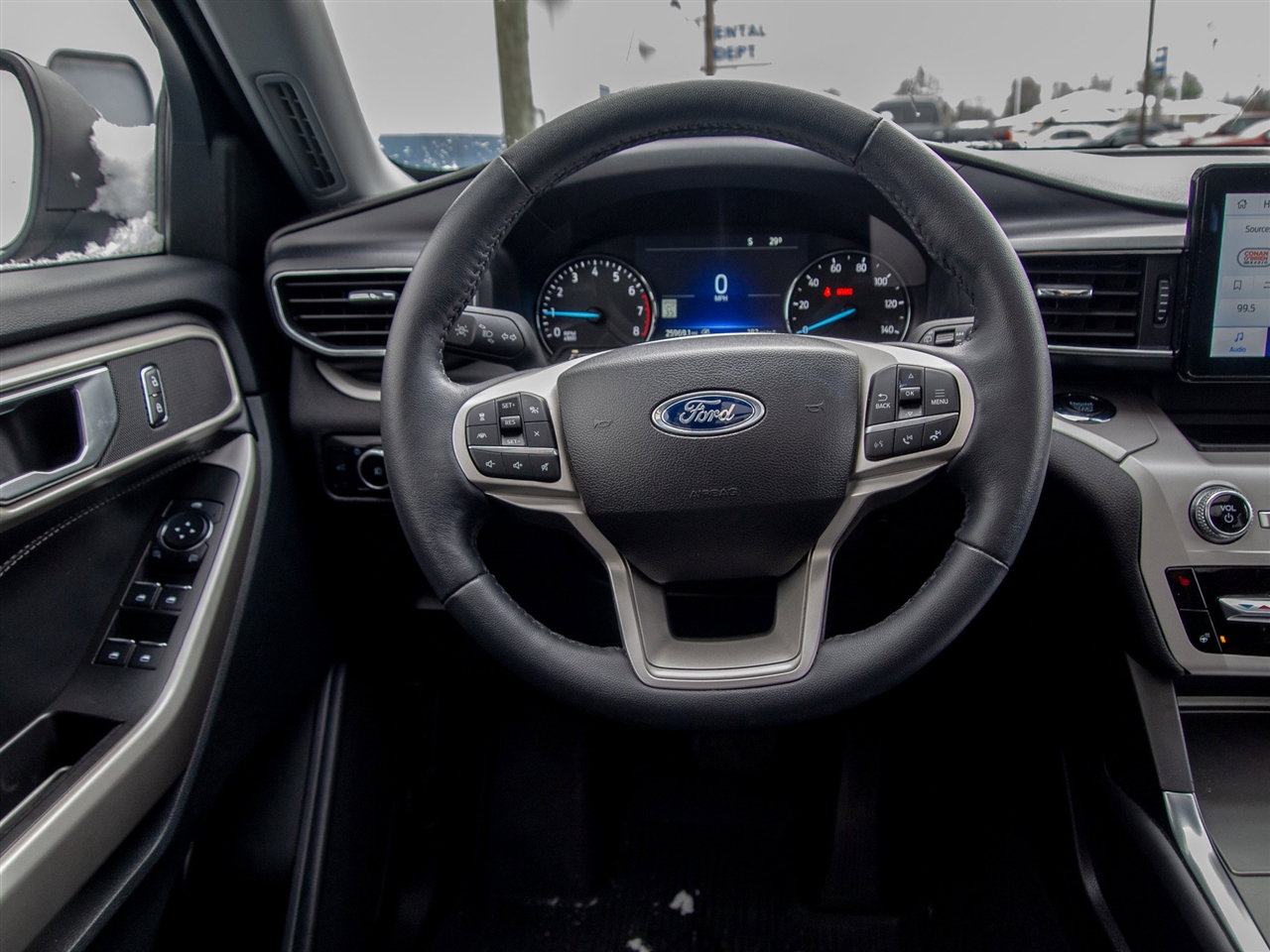 Ford Explorer XLT 4WD 2023