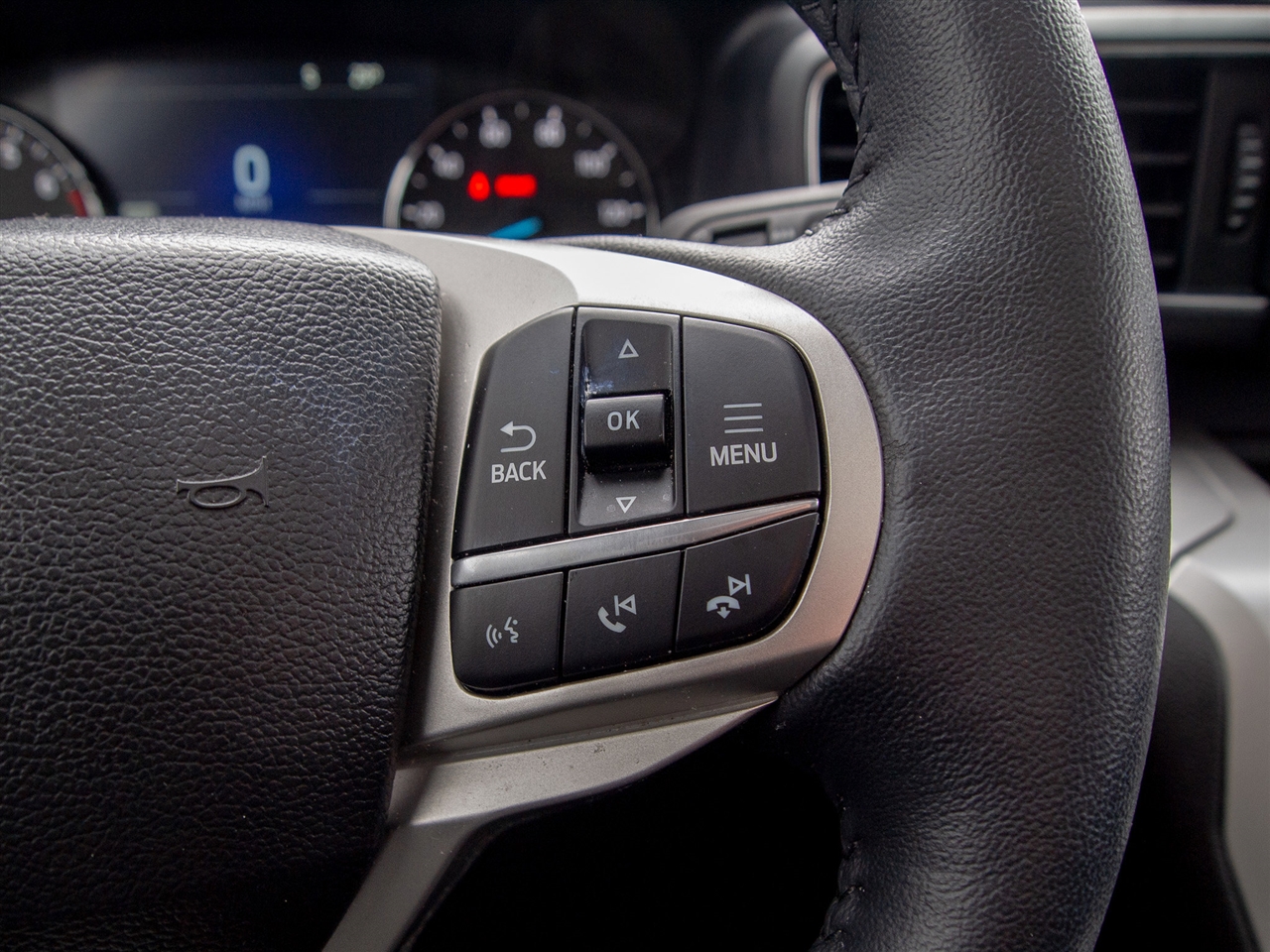 Ford Explorer XLT 4WD 2023