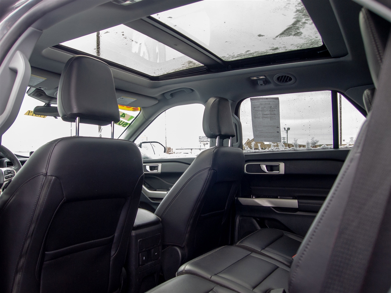 Ford Explorer XLT 4WD 2023