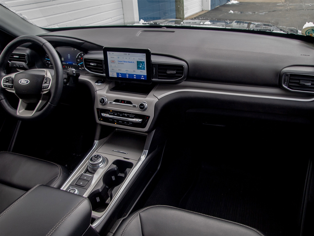 Ford Explorer XLT 4WD 2023