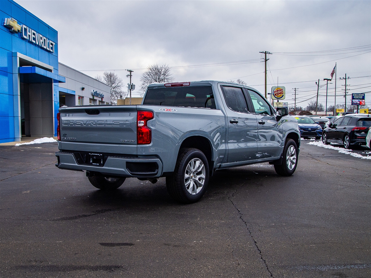 Chevrolet Silverado 1500 4WD Crew Cab 147" Custom 2025