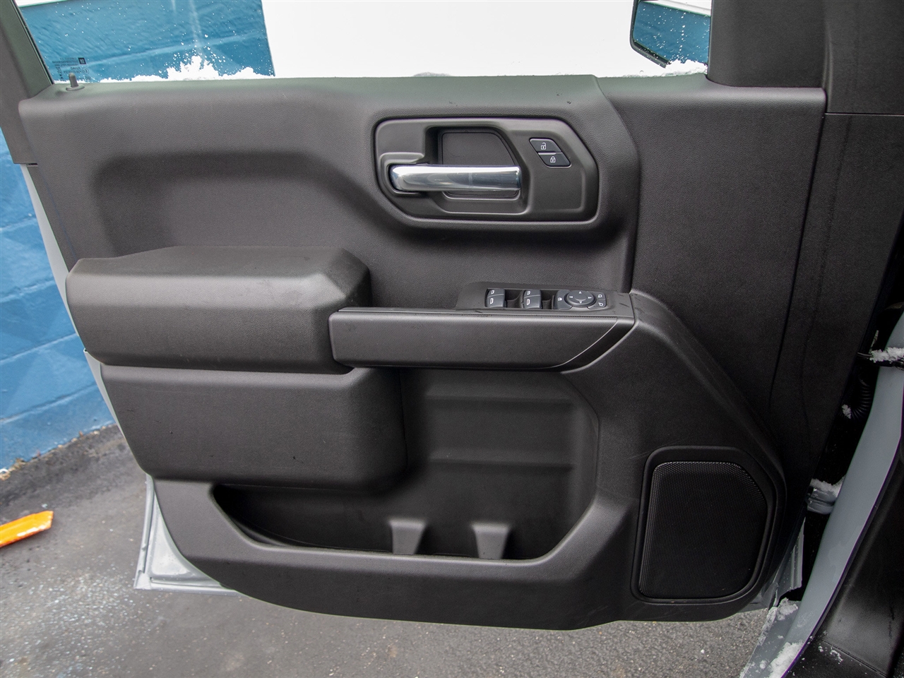 Chevrolet Silverado 1500 4WD Crew Cab 147" Custom 2025