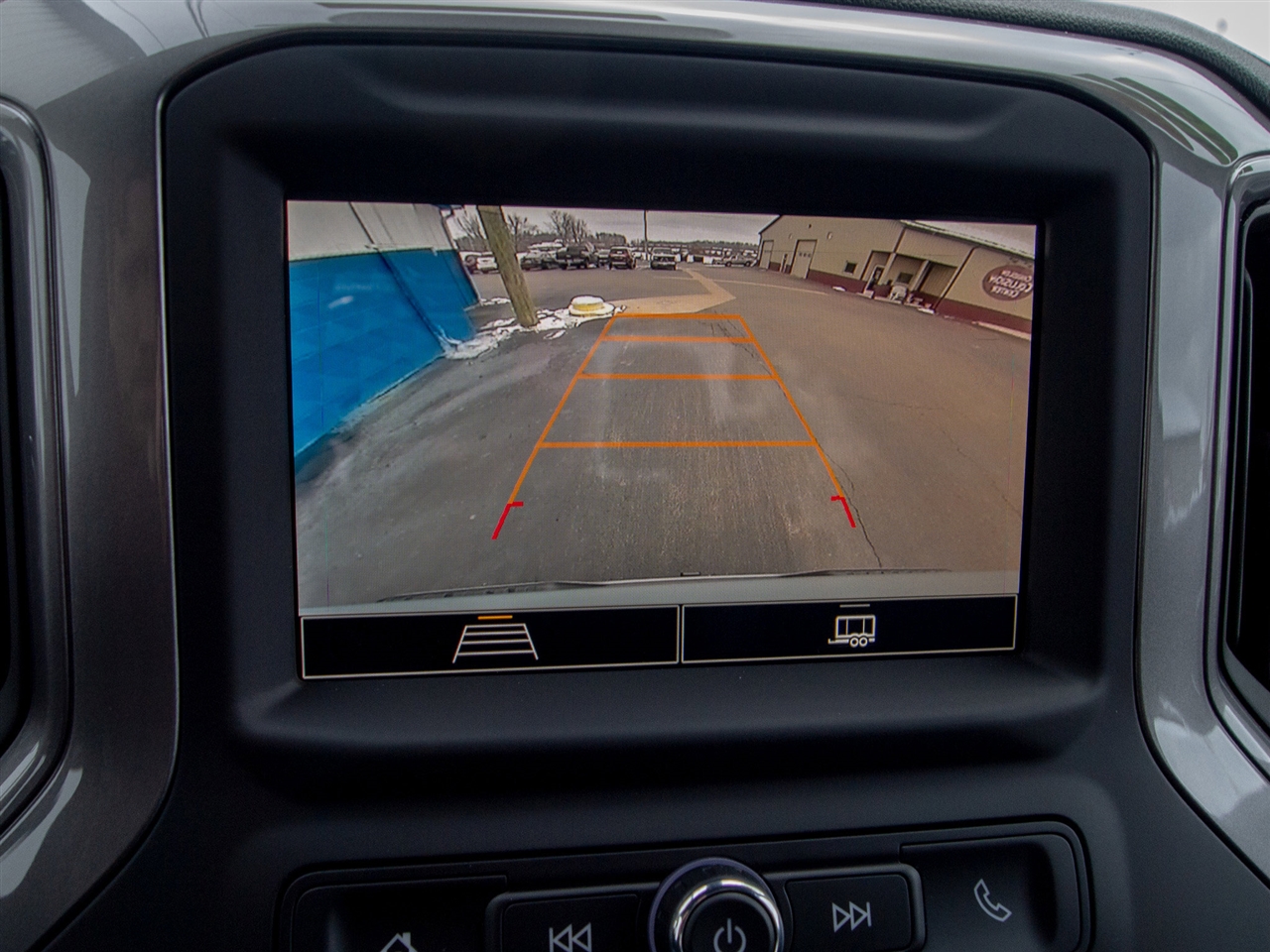 Chevrolet Silverado 1500 4WD Crew Cab 147" Custom 2025