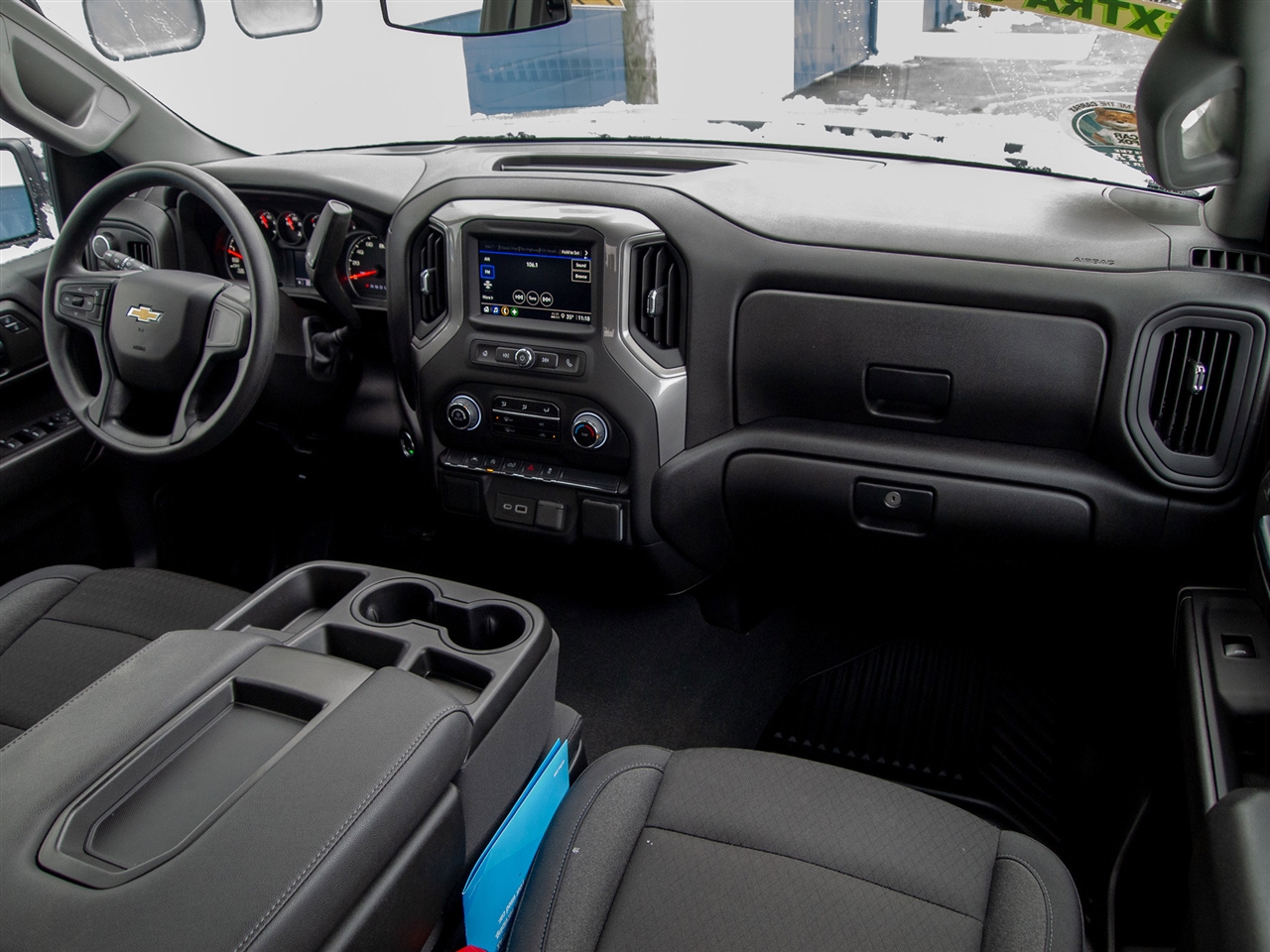 Chevrolet Silverado 1500 4WD Crew Cab 147" Custom 2025