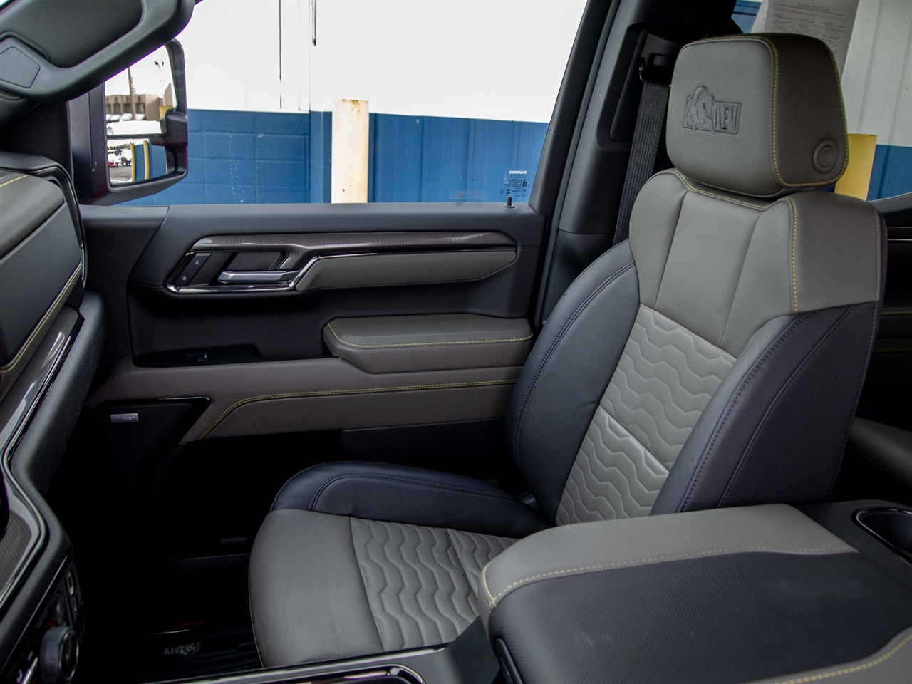 Chevrolet Silverado 1500 4WD Crew Cab 147" ZR2 2024