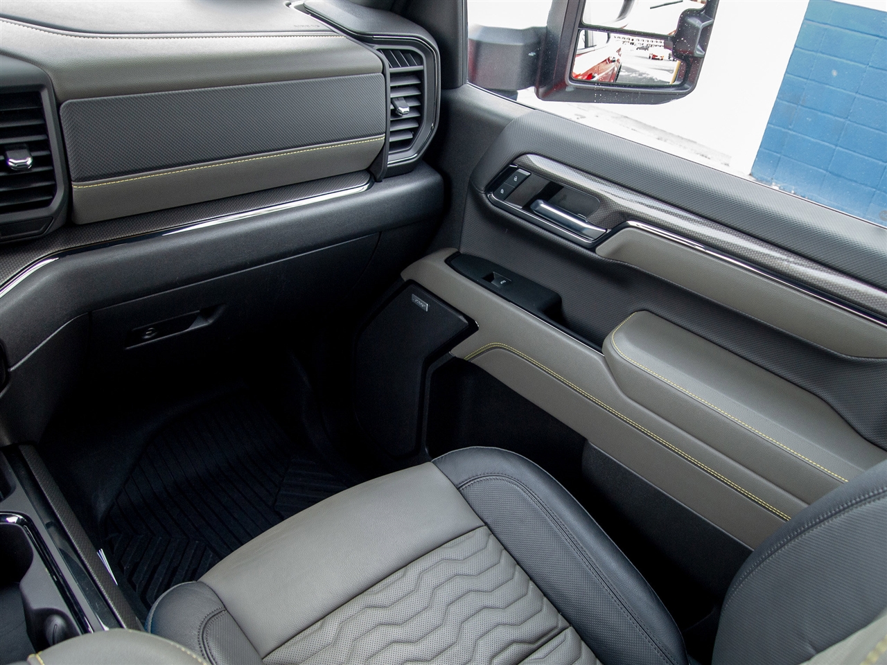 Chevrolet Silverado 1500 4WD Crew Cab 147" ZR2 2024