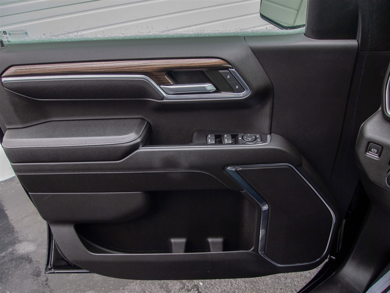 Chevrolet Silverado 1500 4WD Crew Cab 147" LT w/1LT 2023