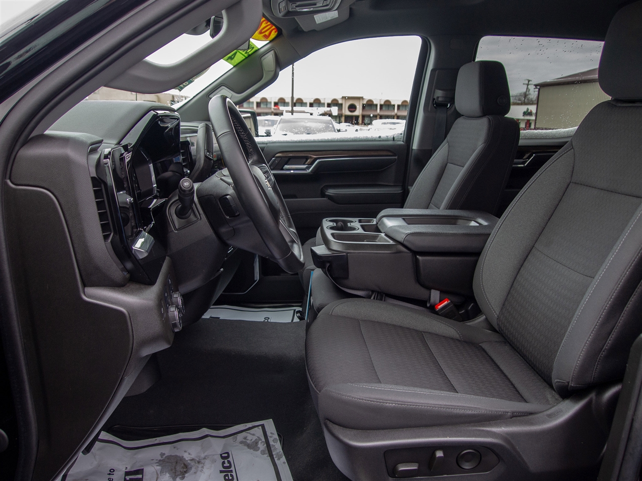 Chevrolet Silverado 1500 4WD Crew Cab 147" LT w/1LT 2023