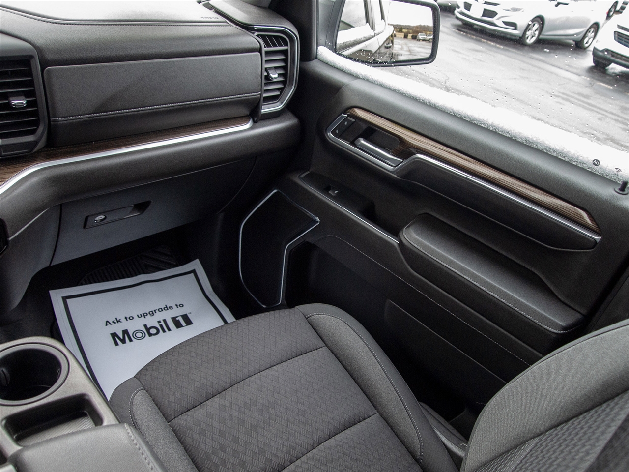 Chevrolet Silverado 1500 4WD Crew Cab 147" LT w/1LT 2023