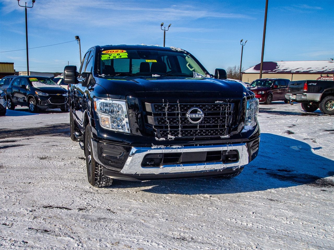 Nissan Titan 4x4 Crew Cab SV 2023