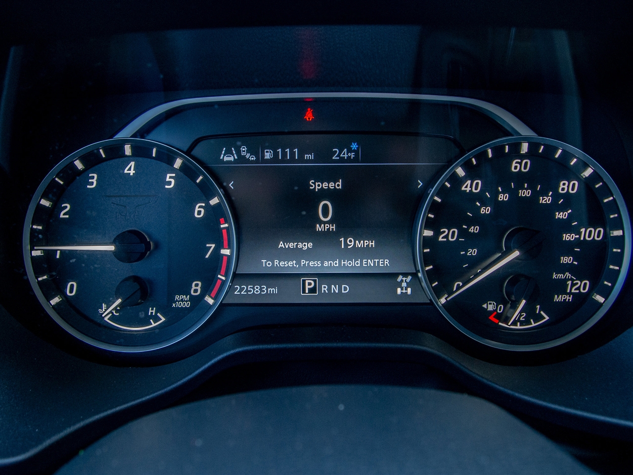 Nissan Titan 4x4 Crew Cab SV 2023