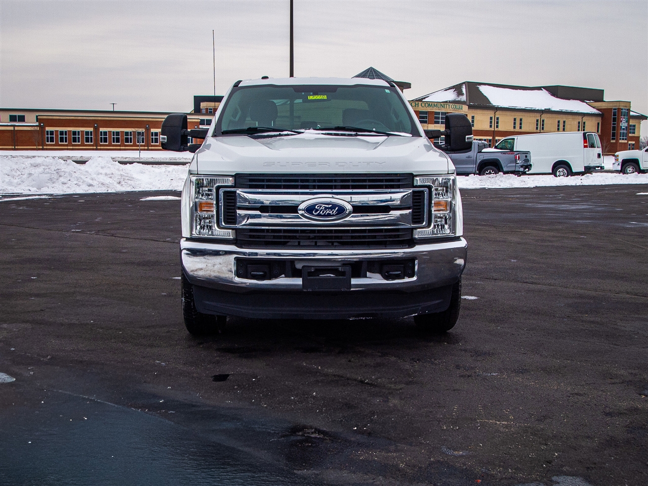 Ford Super Duty F-250 SRW King Ranch 4WD Crew Cab 8' Box 2018