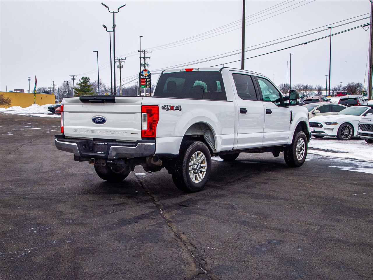 Ford Super Duty F-250 SRW King Ranch 4WD Crew Cab 8' Box 2018