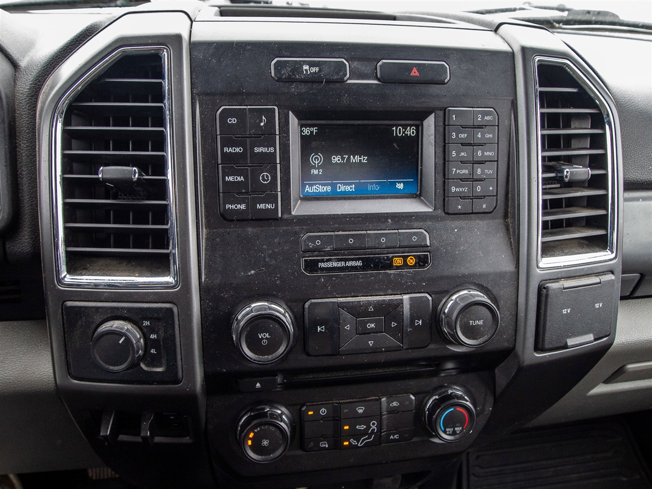 Ford Super Duty F-250 SRW King Ranch 4WD Crew Cab 8' Box 2018