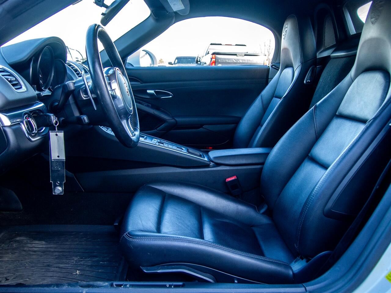 Porsche Boxster 2dr Roadster 2016