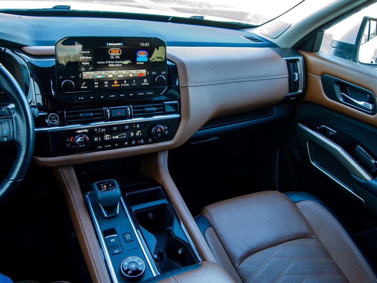 Nissan Pathfinder Platinum 4WD 2023