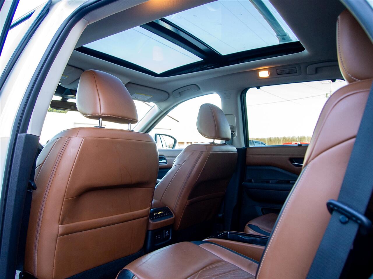 Nissan Pathfinder Platinum 4WD 2023