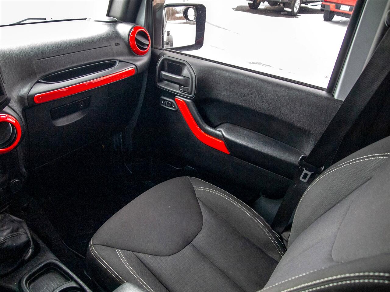 Jeep Wrangler Unlimited 4WD 4dr Rubicon 2015