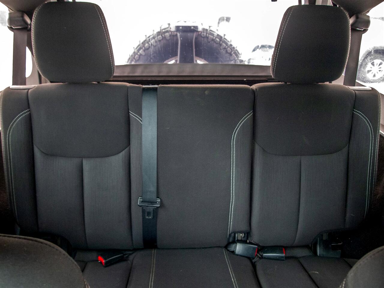 Jeep Wrangler Unlimited 4WD 4dr Rubicon 2015